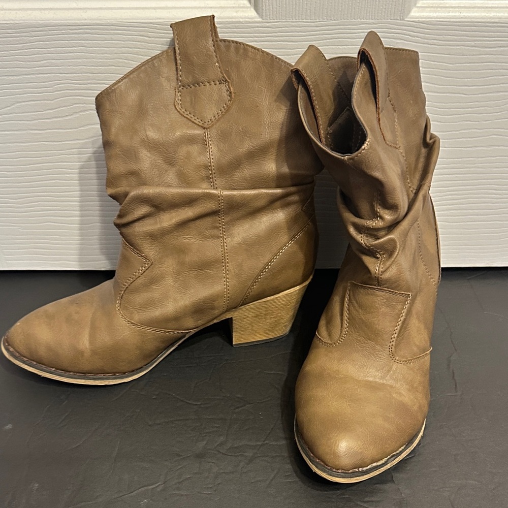 Body Central Tan Heeled Boots